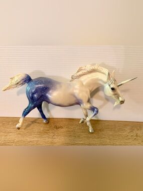 Decorative Blue and Cream Horse Figurine - Elegant Home Art